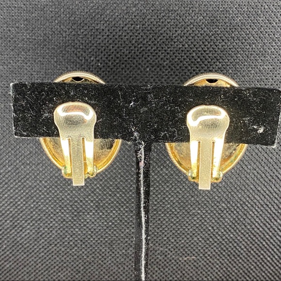 Vintage Lined & Dotted Silver Clip On Earrings - Picture 3 of 6